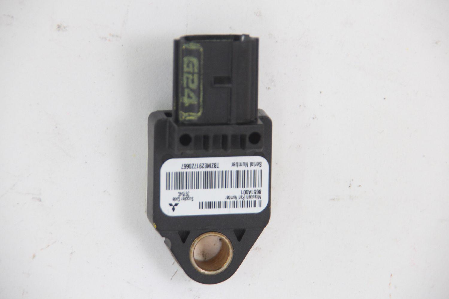 Airbag Sensor hinten links 8651A001 Peugeot 4007