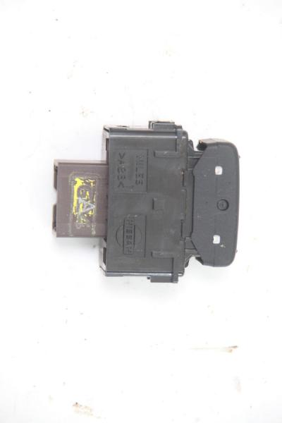 Antennenweiche Mercedes A-KLASSE 160 1698200475 12-2008 gebraucht 1