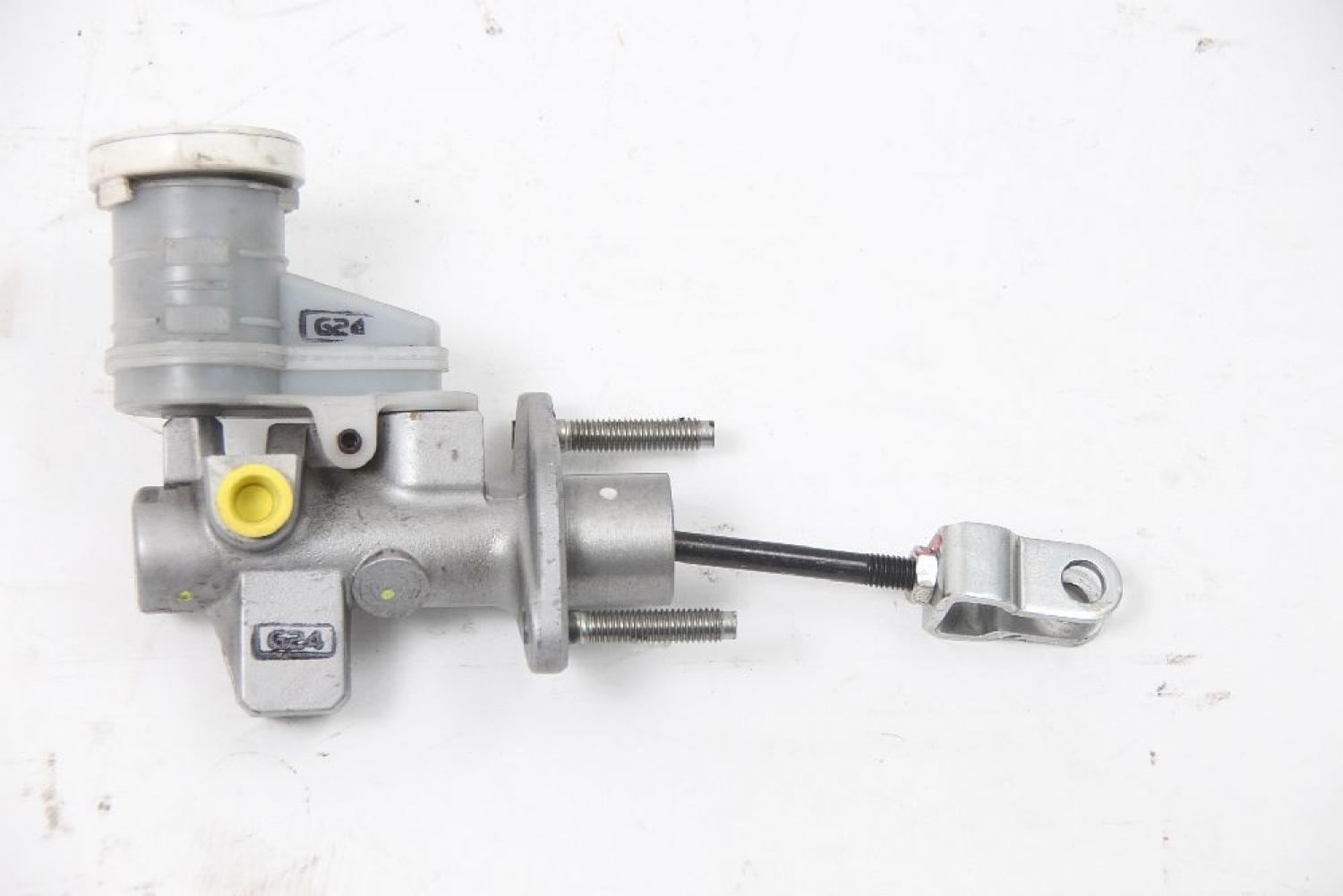 Kupplung - Geberzylinder 2345A015 Mitsubishi L 200 4 KB4T