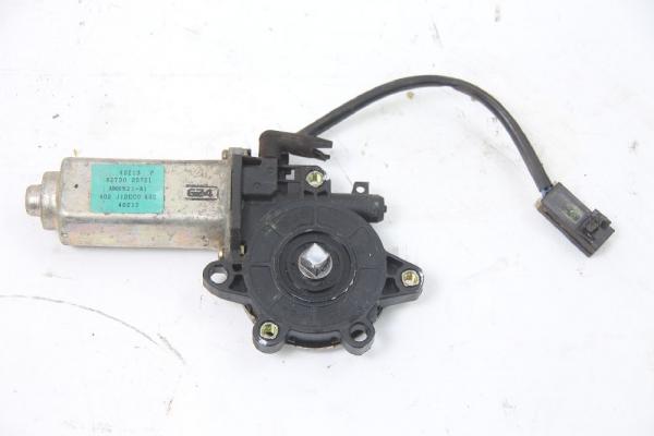 Fensterheber-Motor hinten rechts 827302S721 Nissan PICK UP D22