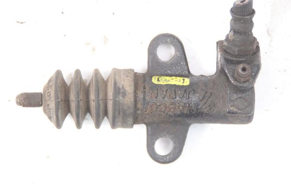 Kupplung - Nehmerzylinder 30620EA000 Nissan NAVARA D40