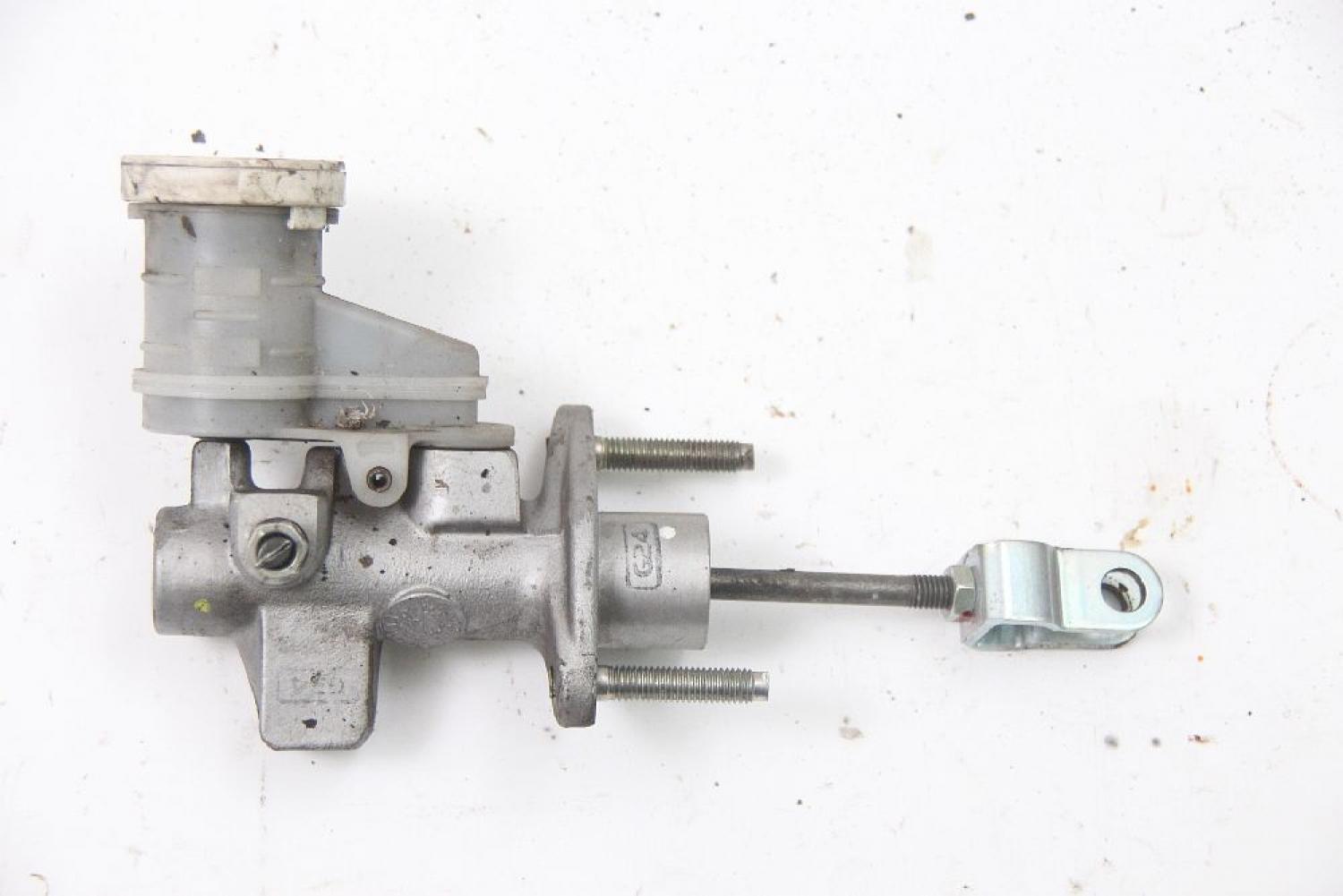 Kupplung - Geberzylinder 2345A015 Mitsubishi L 200 4 KB4T