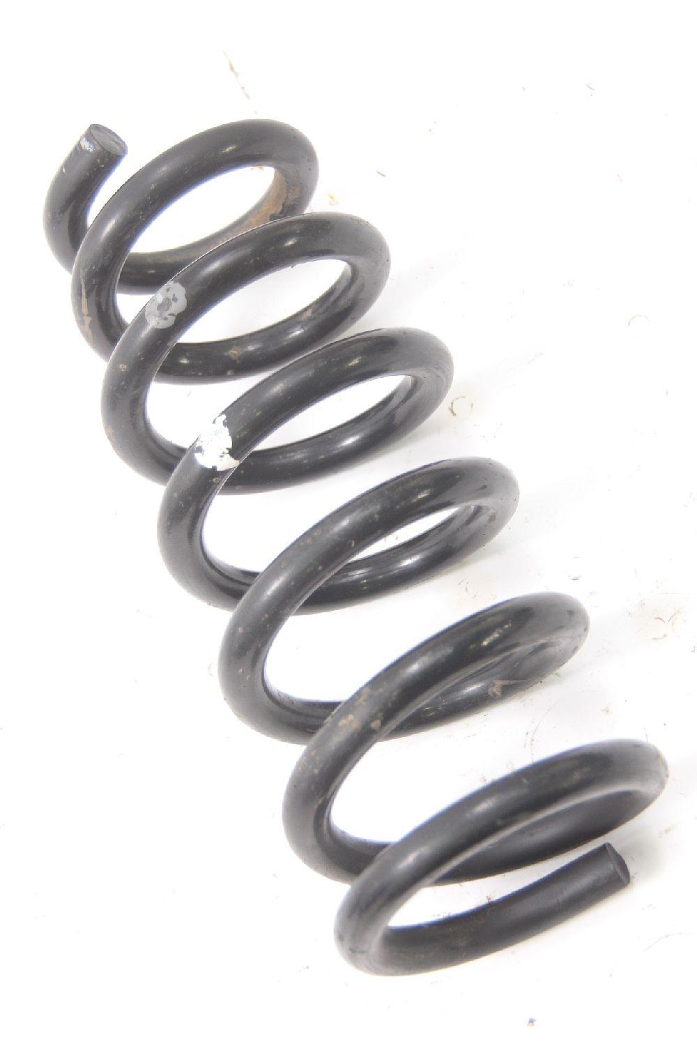 Feder vorn rechts 4040A068 Mitsubishi PAJERO 4 V98