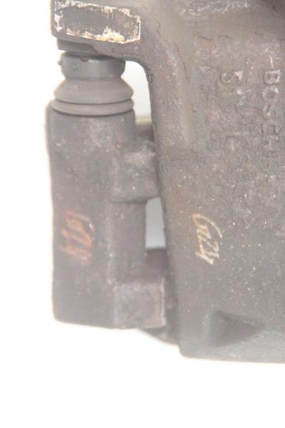 Bremssattel vorn links 4775052020 Toyota YARIS 1 XP1