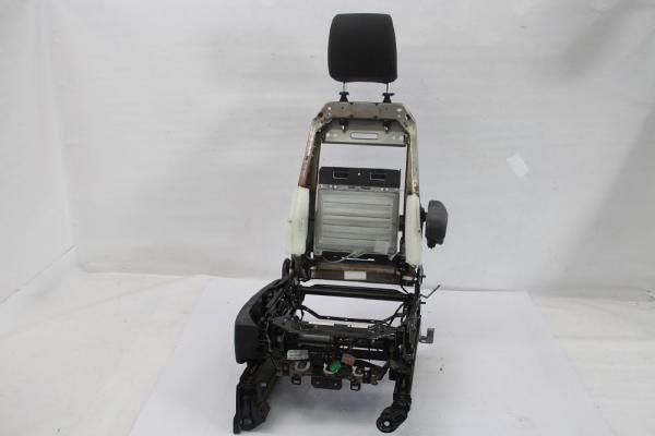 Sitz vorn rechts LR013358 Land Rover DISCOVERY 4 LA