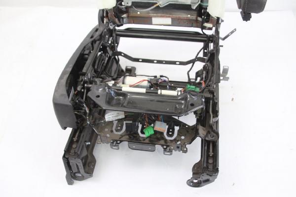 Sitz vorn rechts LR013358 Land Rover DISCOVERY 4 LA