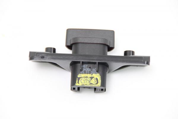 Schalter Warnblink 4M5T13A350AC Ford FIESTA 5 JH