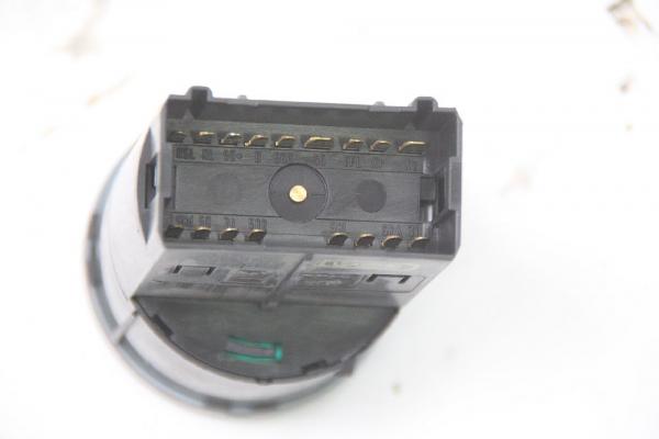 Radkappe VW GOLF 5 V 6R0601147C 03-2004 gebraucht 2