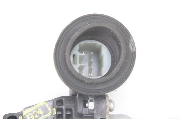 Fensterheber-Motor vorn rechts 857100K010 Toyota HILUX 7 KUN