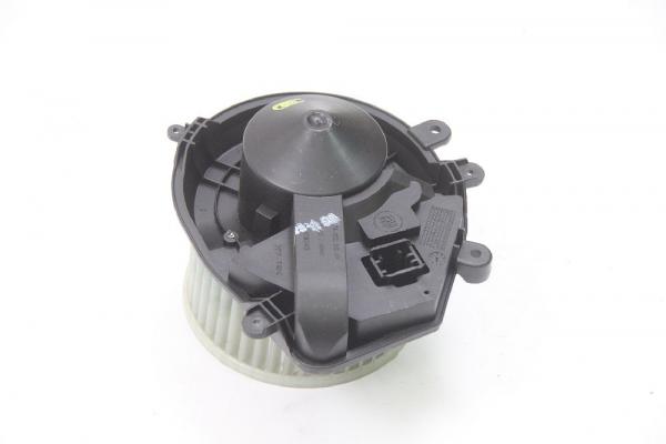 Heizgebläsemotor 8D1820021 VW PASSAT 3B