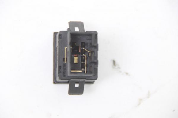 Karosseriesteuergerät Volvo V40 30889926 DENSO 03-2001 gebraucht 1