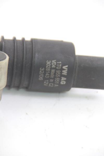 Scheibenwischerwasserpumpe 1T0955651A Audi A4 Avant 8E B7