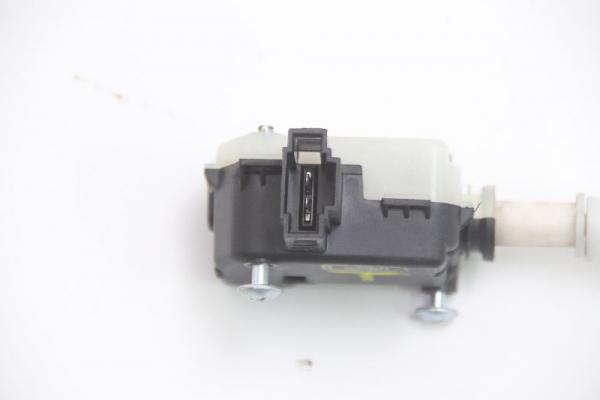 Abgaskrümmer SsangYong RODIUS 6651422901 2,7 120 KW 163 PS Diesel 02-2006 gebraucht 2