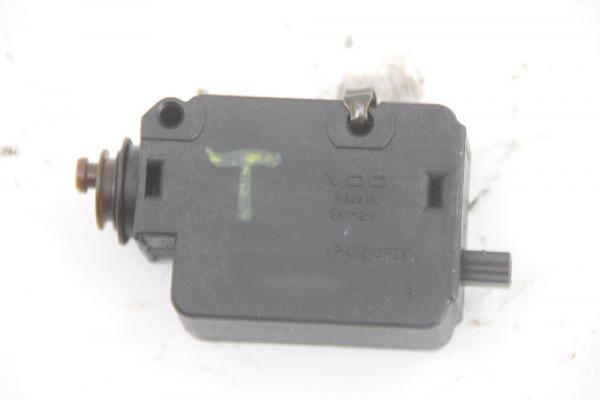 Stellmotor ZV Tankklappe 67116923973 BMW 3er Touring E46