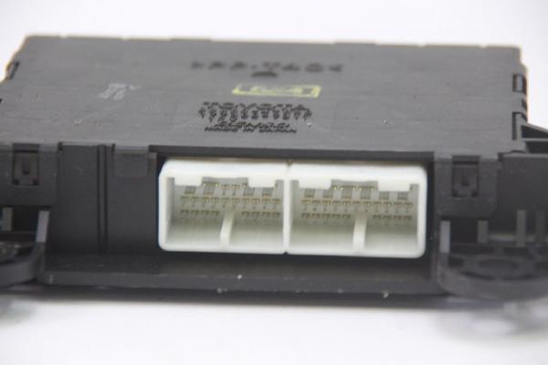 Steuergerät Karosserie 8865047050 Toyota PRIUS 2 NHW20