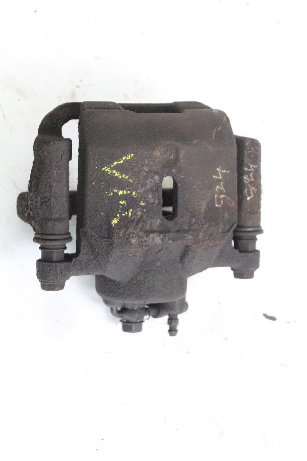 Bremssattel vorn rechts 4773052020 Toyota YARIS 1 XP1