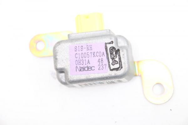 Airbag Sensor vorn rechts C10057KC0A Mazda PREMACY CP
