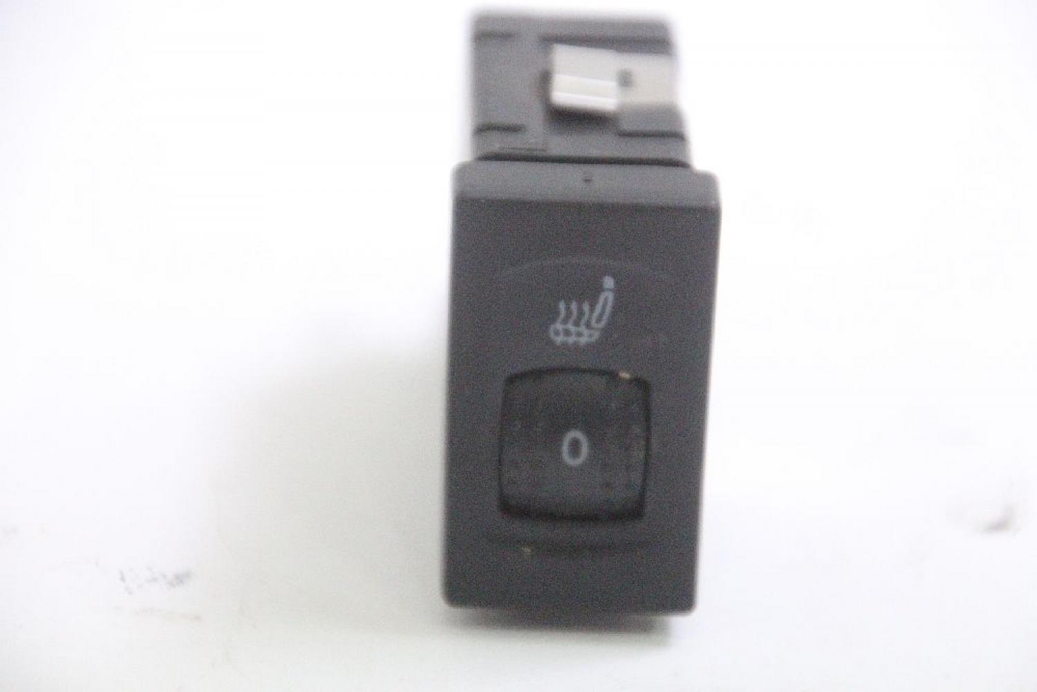 Schalter Sitzheizung 3B0963563C VW PASSAT Variant 3BG