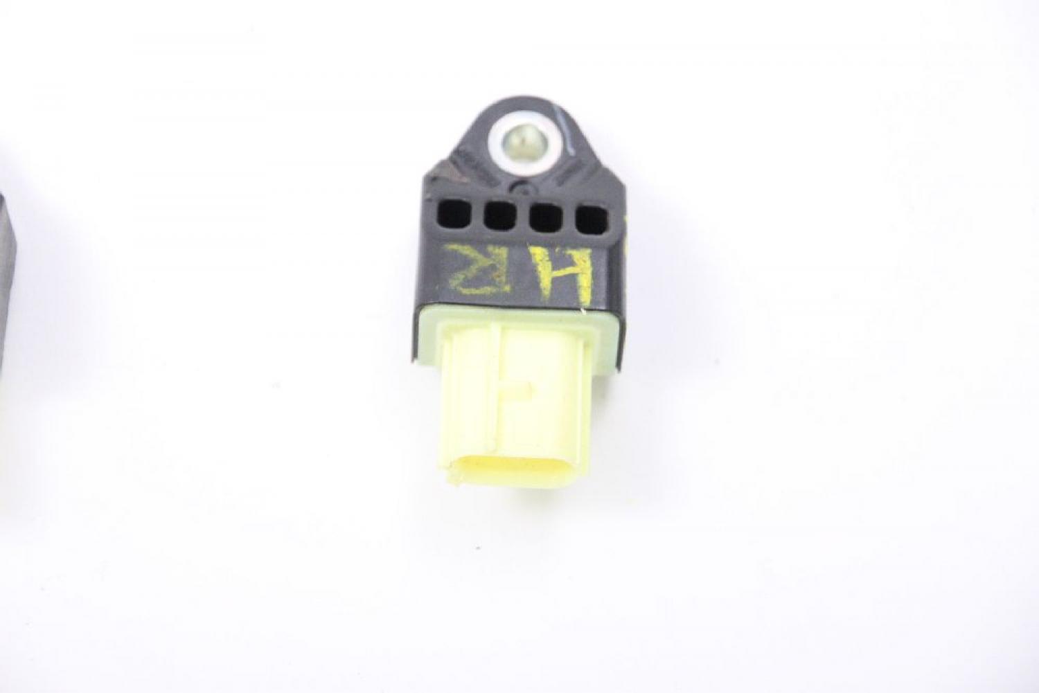 Airbag Sensor hinten rechts 98237AG000 Subaru FORESTER 3 SH