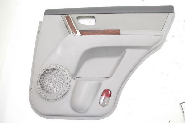 Türverkleidung innen 833023E050 Kia SORENTO 1 JC