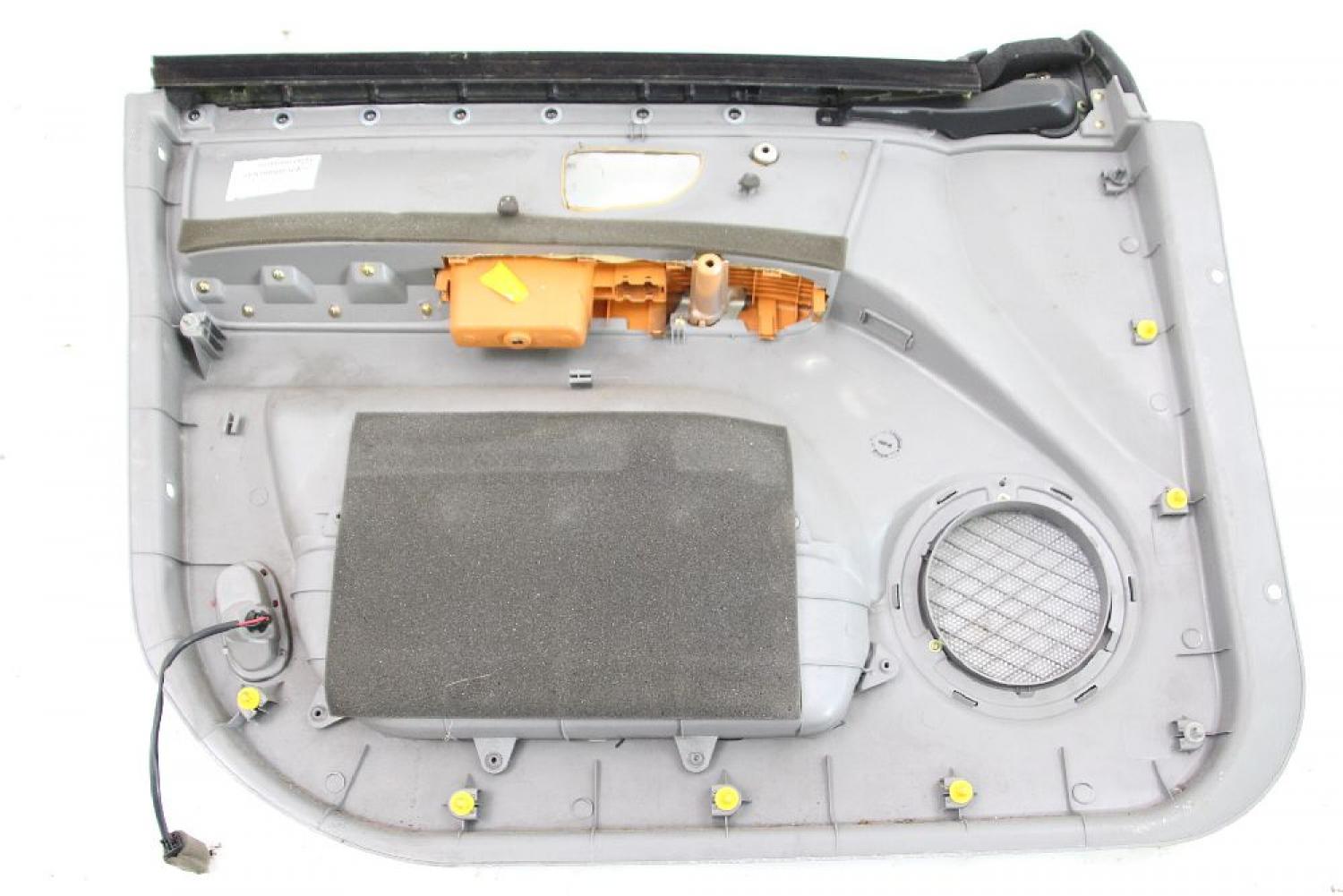 Türverkleidung innen 823023E000 Kia SORENTO 1 JC