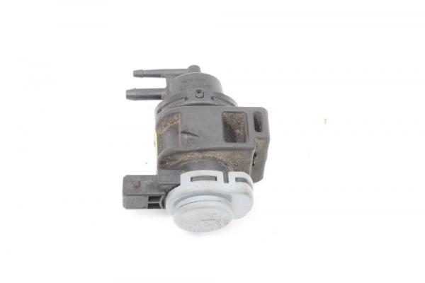 Unterdruckventil 8200575400 Nissan MICRA 3 K12