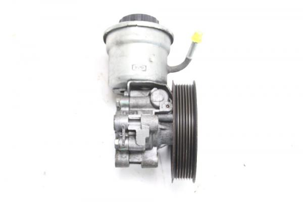 Lenkung Servopumpe 16F15329 Toyota AVENSIS 2 Kombi T25