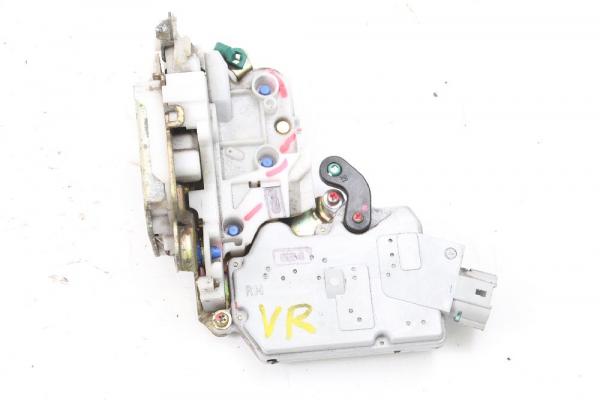 Türschloß vorn rechts 805022F905 Nissan PRIMERA 2 P11