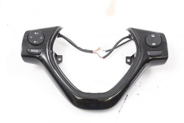 Schalter Lenkrad B0009825XU Citroen C1 2