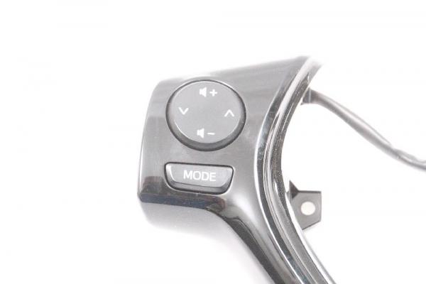 Schalter Lenkrad B0009825XU Citroen C1 2