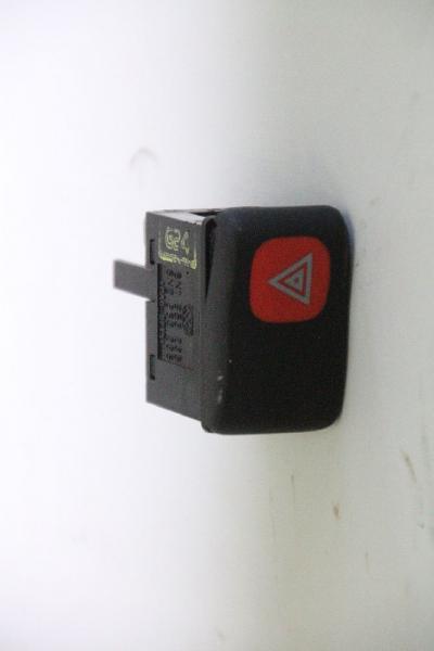 Schalter Warnblink 6N1953235 VW POLO 3 6N