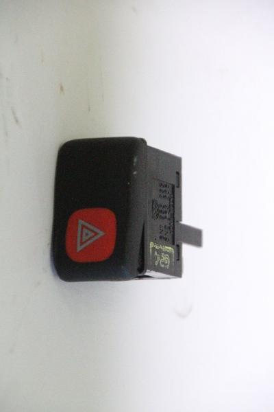Schalter Warnblink 6N1953235 VW POLO 3 6N