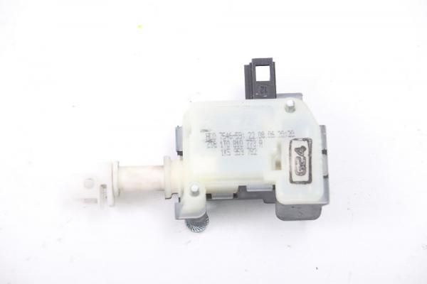 Stellmotor ZV Tankklappe 1T0810773A VW TOURAN 1