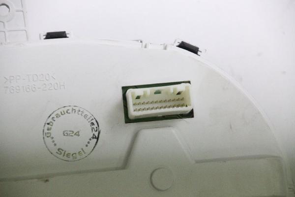 Kombiinstrument 8100A485A Citroen C-CROSSER