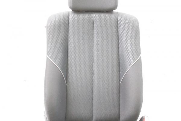 Sitz vorn rechts Renault MEGANE 2 Grandtour KM