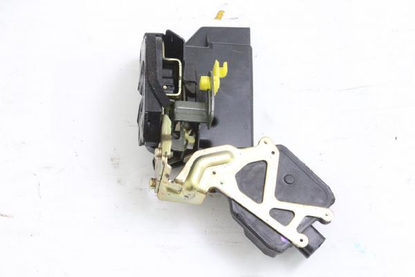 Türschloß hinten rechts 81420H1020 Hyundai TERRACAN