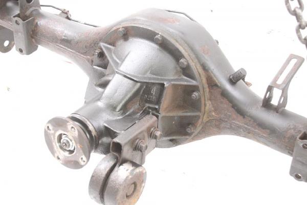 Achse hinten 521004A080 Hyundai H1 STAREX