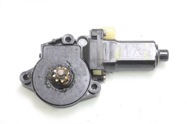 Fensterheber-Motor vorn links 824502E000 Hyundai TUCSON 1