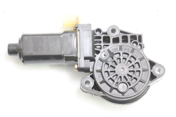 Fensterheber-Motor vorn links 824502E000 Hyundai TUCSON 1