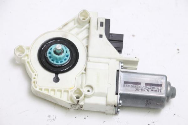 Fensterheber-Motor vorn rechts 8K0959802 Audi Q5 8R