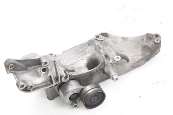 Aggregatehalter 8200183234 Mitsubishi SPACE STAR DGO
