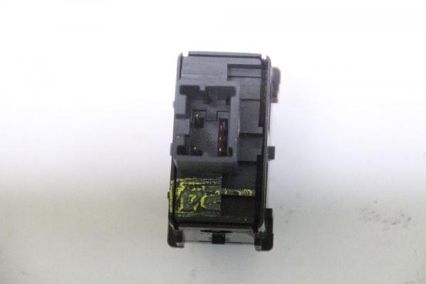 Schalter sonstige 252105X00A Nissan NAVARA D40