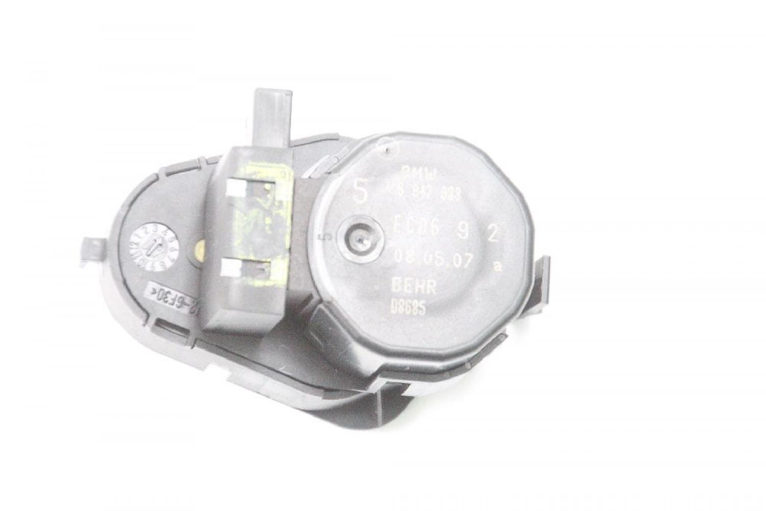 Stellmotor Heizung 64116942988 BMW 5er Touring E61