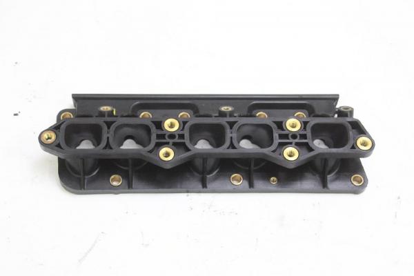Ansaugstutzen 071133204 Seat TOLEDO 2 1M