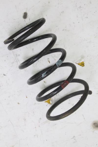 Feder hinten rechts 550208H762 Nissan X-TRAIL 1