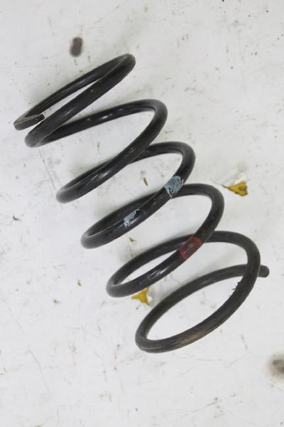 Feder hinten links 550208H762 Nissan X-TRAIL 1