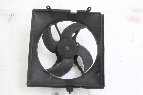 Radioverstärker Hyundai SANTA FE 2 CM 963002B800 04-2006 gebraucht 1