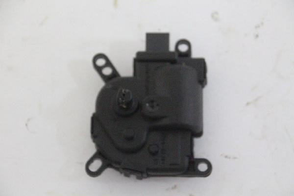 Stellmotor Heizung 1S7H19B634CA Ford FOCUS 2 Turnier