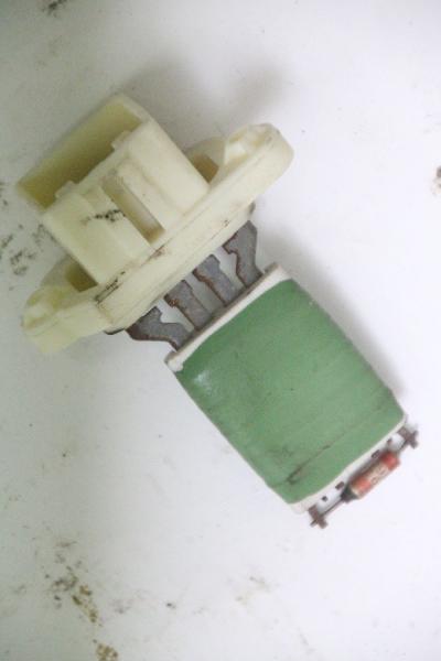 Heizgebläsevorwiderstand 3M5H18B647AC Ford FOCUS 2 Turnier
