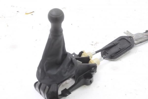 Schaltknüppel 335300D040B Toyota YARIS 2 XP9